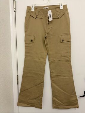 Dittos womans Tan Cargo wide leg Flare Pants